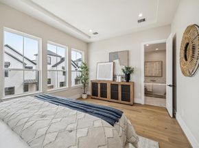 2214 Dennis Street, Houston TX 77004