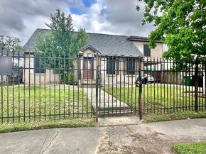 2007 Rosewood Street, Houston TX 77004