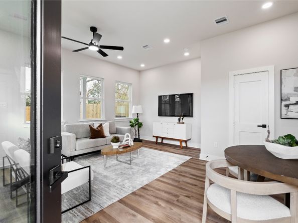 4605 Brady Street AB, Houston TX 77011