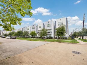 2228 Mcgowen Street, Houston TX 77004