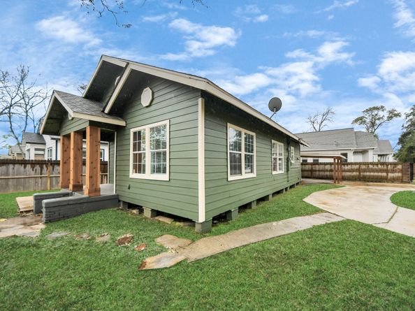 4102 Engelke Street, Houston TX 77003