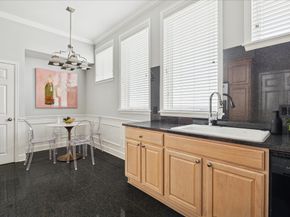 2520 Robinhood 801, Houston TX 77005