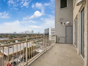 2520 Robinhood 801, Houston TX 77005