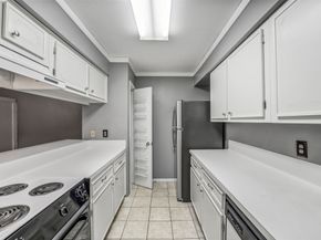 3131 Cummins Street 31, Houston TX 77027