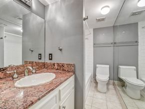 3131 Cummins Street 31, Houston TX 77027