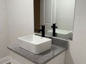 7209 Greenville Street, Houston TX 77020