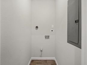 5911 Westover Street, Houston TX 77033