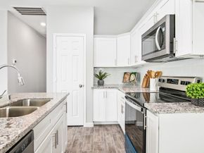 5911 Westover Street, Houston TX 77033