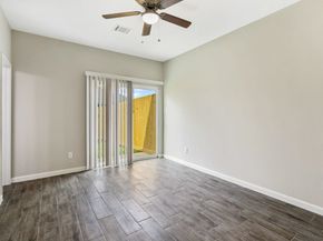 5911 Westover Street, Houston TX 77033