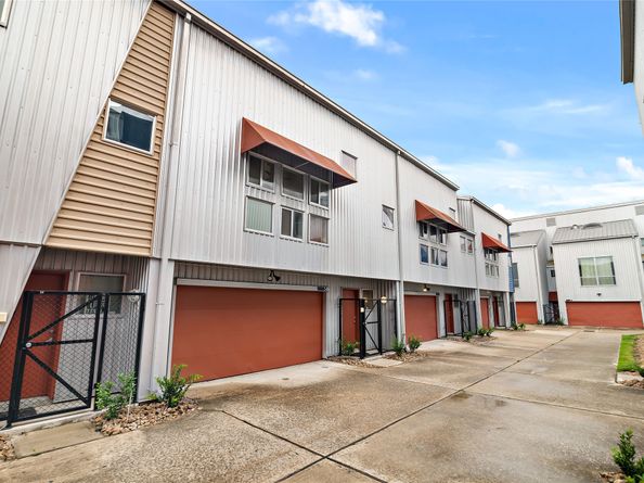 2605 Calumet Street 34, Houston TX 77004