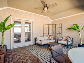 8422 Oak Leaf Point Drive, Houston TX 77055