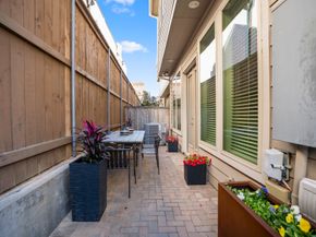 8422 Oak Leaf Point Drive, Houston TX 77055