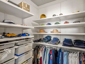 8422 Oak Leaf Point Drive, Houston TX 77055