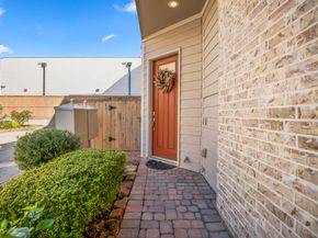 8422 Oak Leaf Point Drive, Houston TX 77055