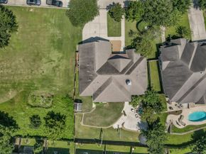 2404 Bramlet Drive, Conroe TX 77304