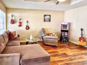 12510 MILLVAN Drive, Houston TX 77070