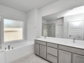 11911 Royal Willow Lane, Houston TX 77066