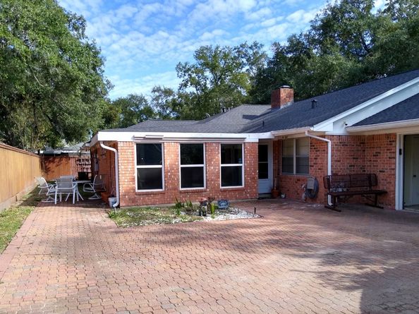 11322 Oak Spring Drive, Houston TX 77043