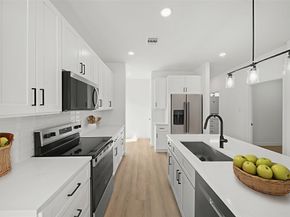 7817 Beckley Street A/B, Houston TX 77088