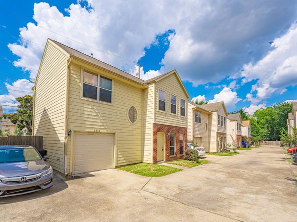 2212 Naomi Street, Houston TX 77054