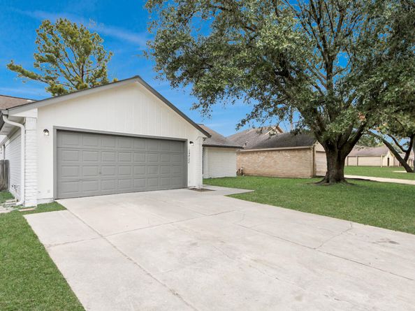 15722 Pagehurst Drive, Houston TX 77084