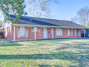 7131 Bellaire Boulevard, Houston TX 77074