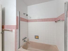 7131 Bellaire Boulevard, Houston TX 77074