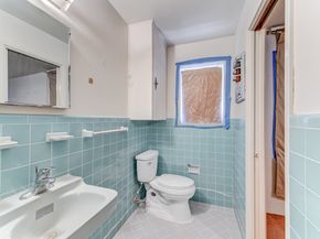 7131 Bellaire Boulevard, Houston TX 77074