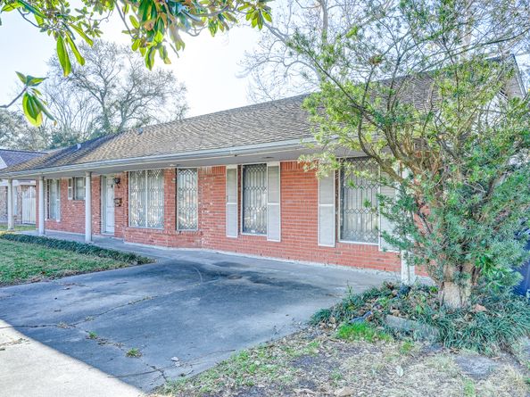 7131 Bellaire Boulevard, Houston TX 77074