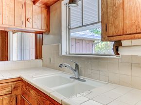 7131 Bellaire Boulevard, Houston TX 77074