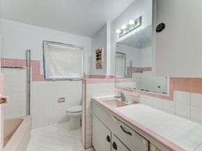 7131 Bellaire Boulevard, Houston TX 77074