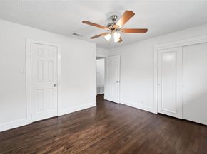 4713 Kinglet Street, Houston TX 77035