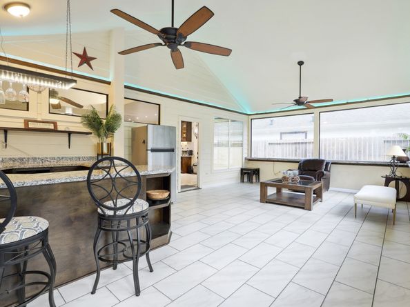 8506 Regalbrook Drive, Houston TX 77095