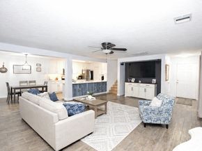 910 Staffordale Manor Lane, Houston TX 77047