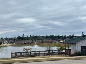 689 Red Elm Lane, Conroe TX 77304