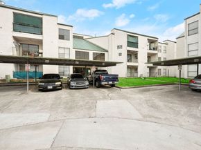 2816 S Bartell Drive 22, Houston TX 77054