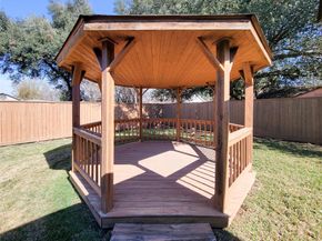 412 Land Grant Drive, Richmond TX 77406