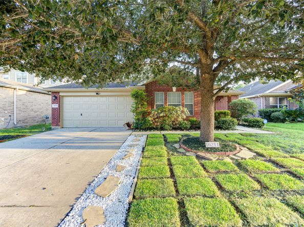16211 Peach Bluff Lane, Cypress TX 77429