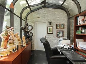 2726 N Southern Oaks Drive, Houston TX 77068