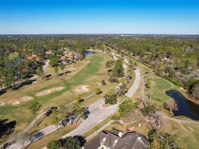 2726 N Southern Oaks Drive, Houston TX 77068