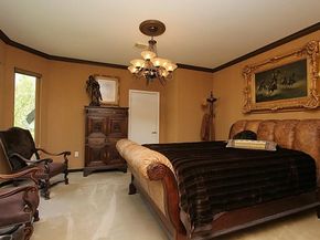 2726 N Southern Oaks Drive, Houston TX 77068