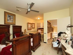 2726 N Southern Oaks Drive, Houston TX 77068