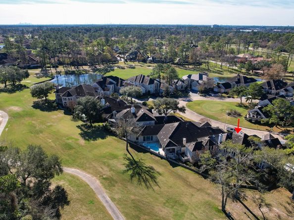 2726 N Southern Oaks Drive, Houston TX 77068