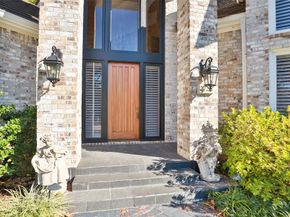 2726 N Southern Oaks Drive, Houston TX 77068