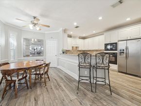 5242 Eigel Street, Houston TX 77007