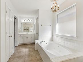 5242 Eigel Street, Houston TX 77007