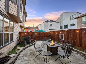 5242 Eigel Street, Houston TX 77007