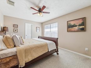 5242 Eigel Street, Houston TX 77007