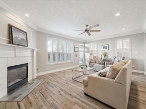 5242 Eigel Street, Houston TX 77007