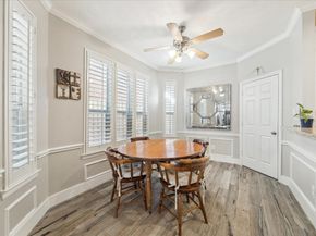 5242 Eigel Street, Houston TX 77007